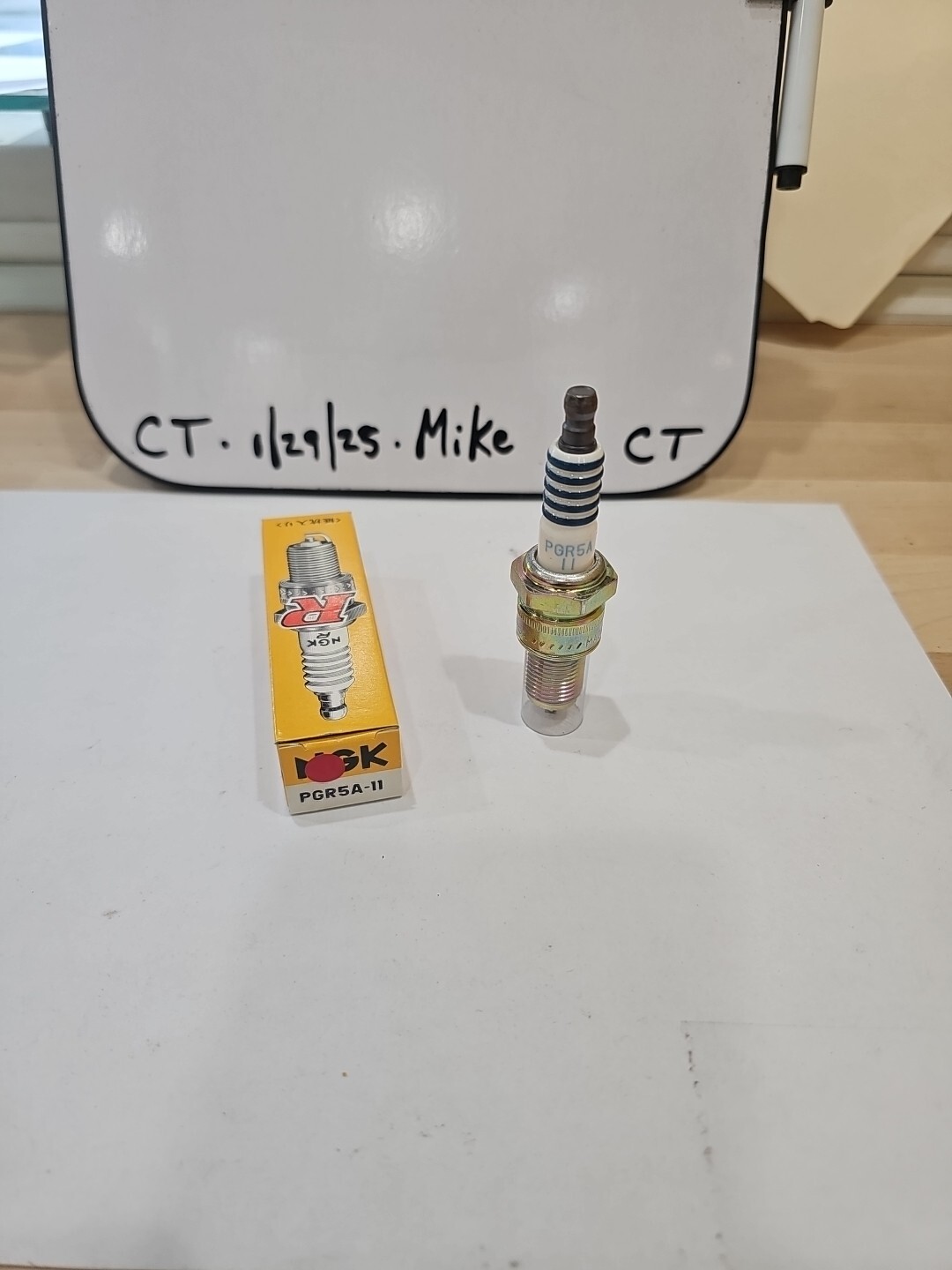 NGK Laser Plati PGR5A11 3573 Spark Plug