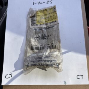 NOS 1994 95 FORD AEROSTAR SLIDING DOOR LATCH REAR STRIKER