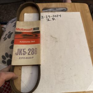 NOS Ford E1FZ-8620-P Motorcraft JK5-286 Drive Belt