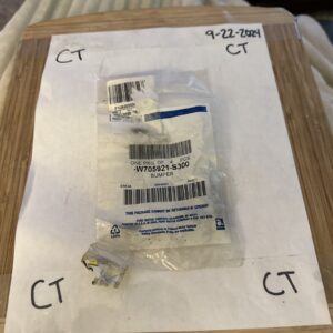 NOS Genuine OEM Ford W705921-S300 Tailgate Hatch Bumper (1 Pkg of 4 Pcs)