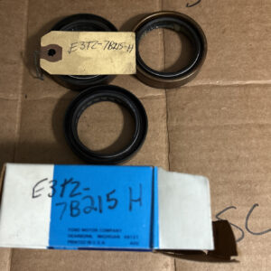 NOS- OEM Ford E3TZ-7B215-H Input Shaft Seal For Transfer Case- 3 Seals