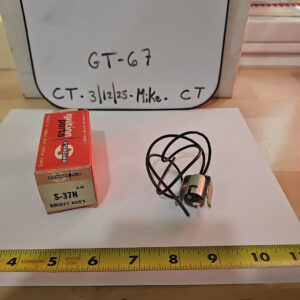 NOS S-37N Standard Motor Products Socket Assembly