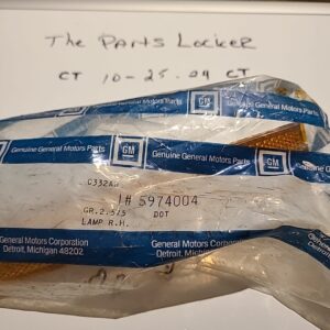 New NOS GM Side Marker Light Lamp 5974004 Oldsmobile Cutlass Ciera 1985 1986 87