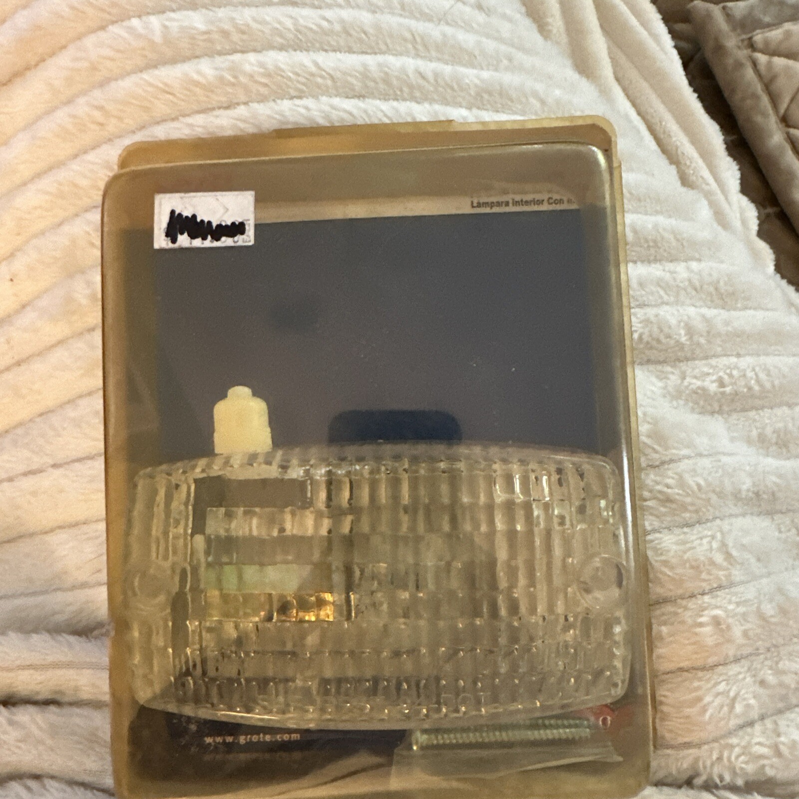 New Retail Package Grote 61491-5 12v Dome Lamp with Switch & Bulb