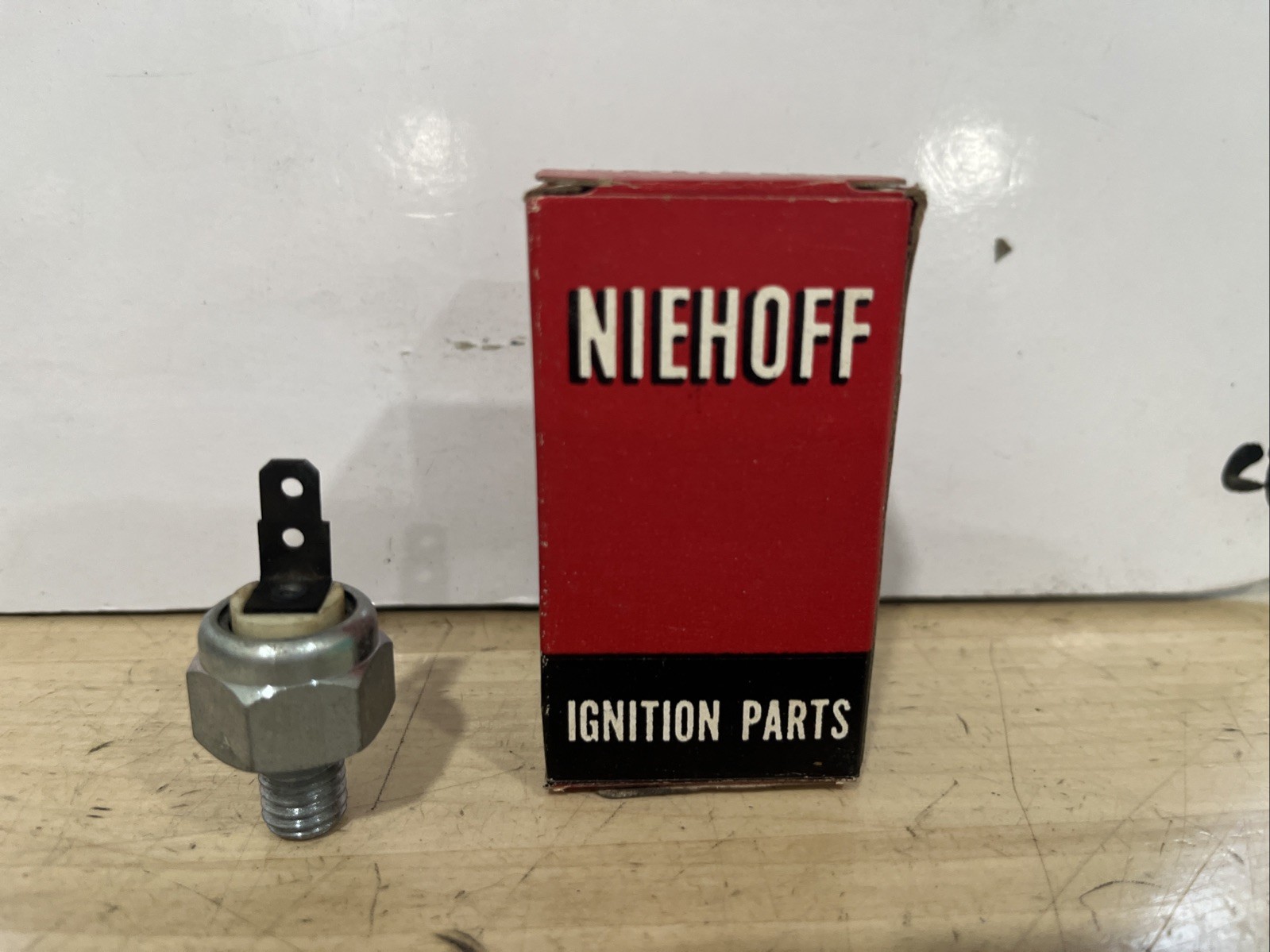 Niehoff Temp Sending Unit TS72 - Image 3