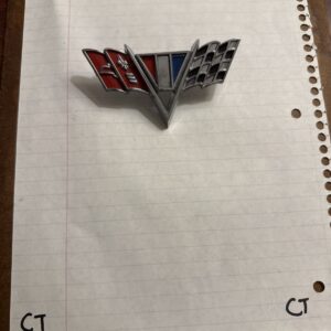 Nos gm 1964-1967 Chevelle Nova Impala Camaro Flag Emblem 3840318 Open Box