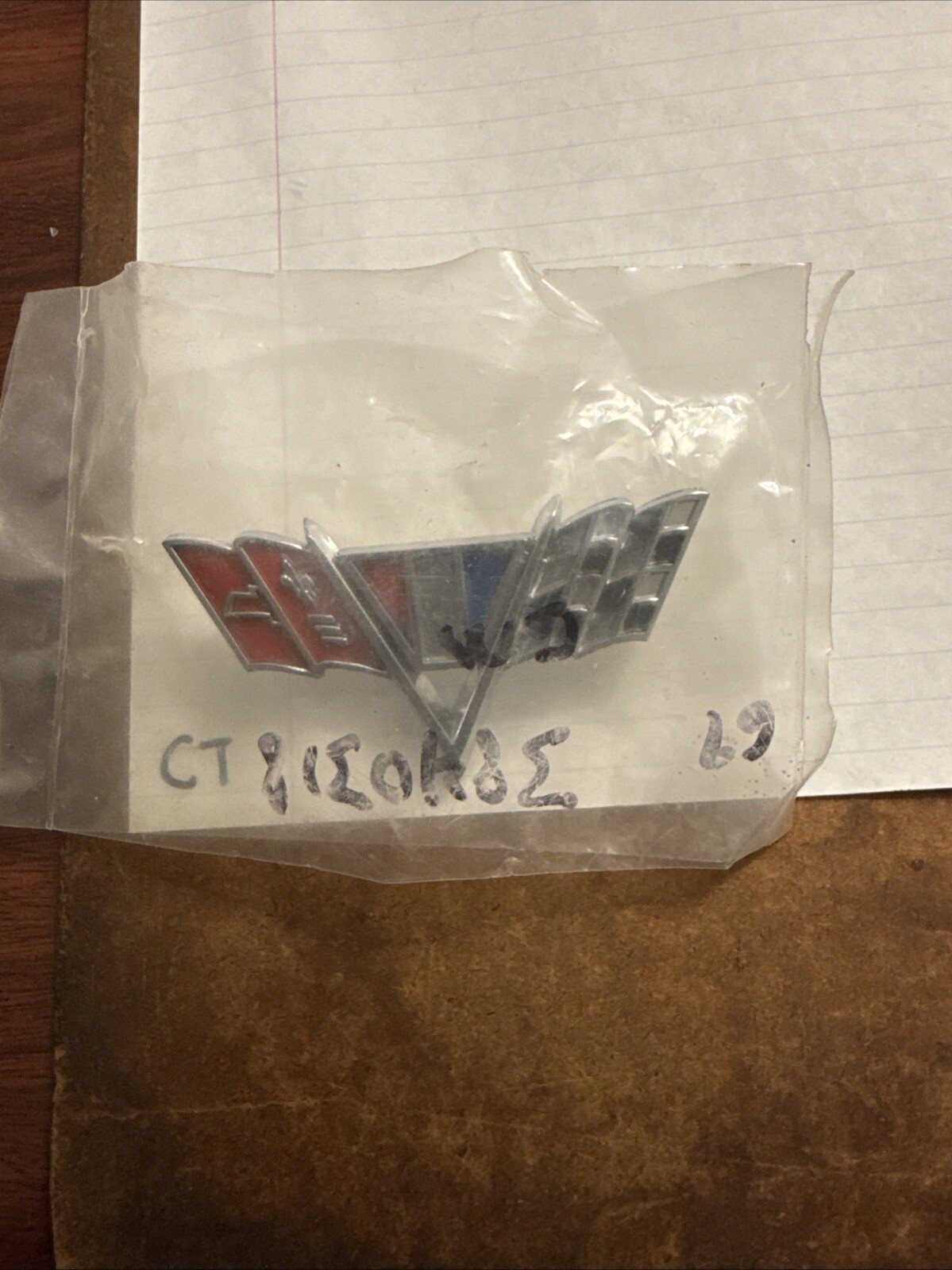 Nos gm 1964-1967 Chevelle Nova Impala Camaro Flag Emblem 3840318 Open Box - Image 5