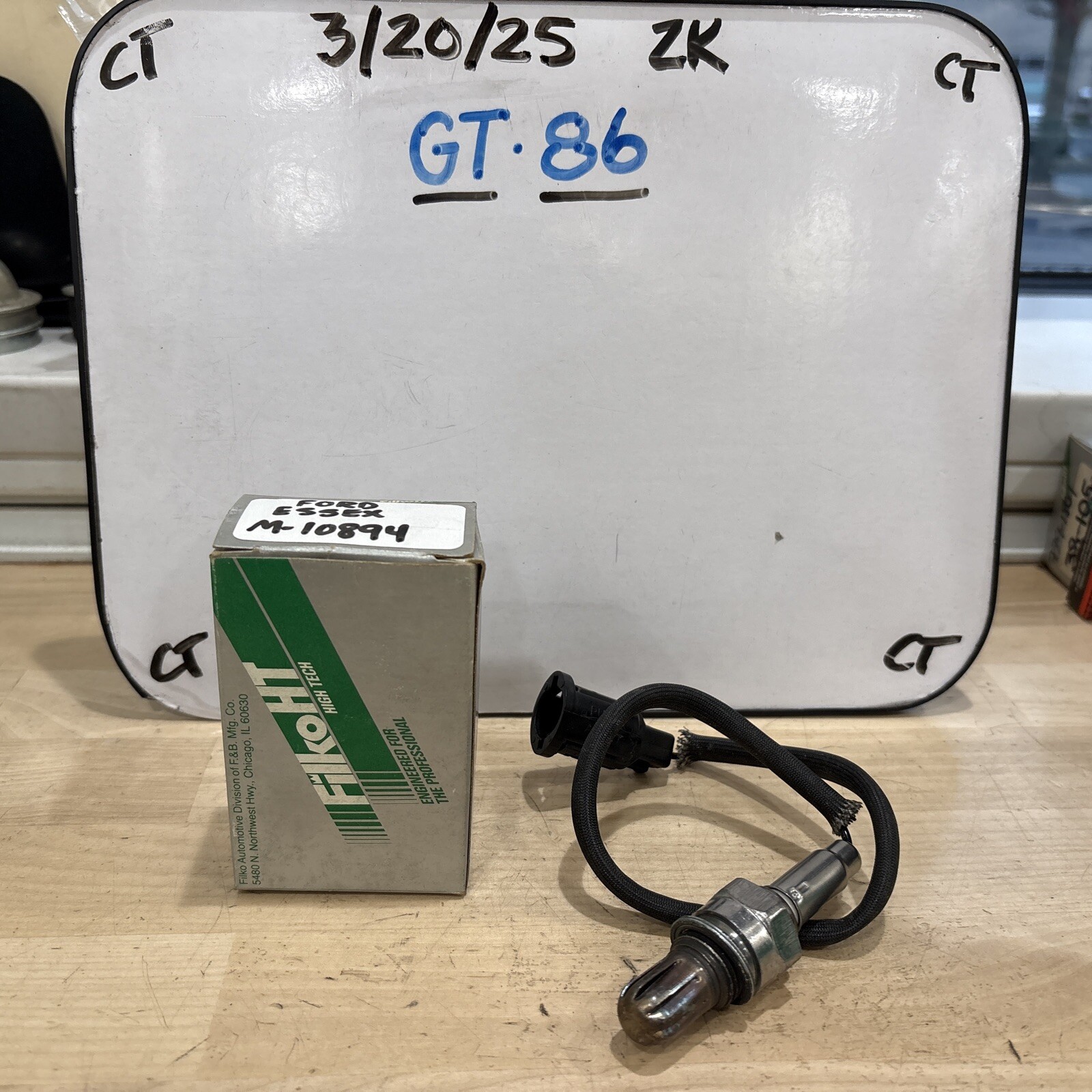 OEM *Not In Original Box* Ford NOS Oxygen/Lambda Sensor M-10894