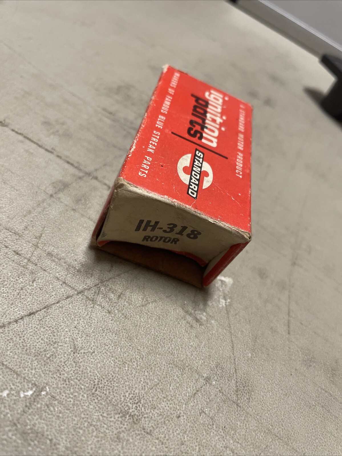 ONE GENUINE STANDARD IGNITION DISTRIBUTOR ROTOR IH-318π₯π₯ - Image 3
