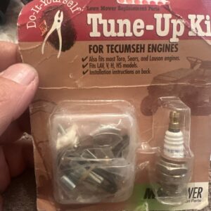 ORIGINAL NOS TUNE-UP KIT SPARK PLUG ECT SMALL ENGINE 33-4066 LAV,V,H,HS