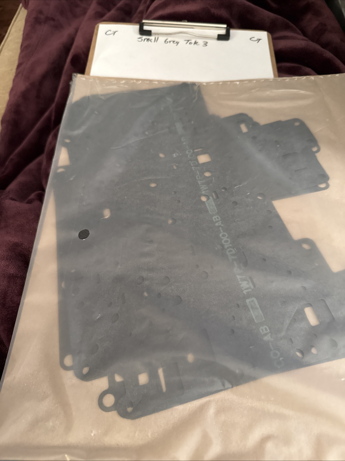 Pack of 4 OEM Genuine Ford Transmission Valve Body Gasket 1W7Z-7D100-AB - Image 3