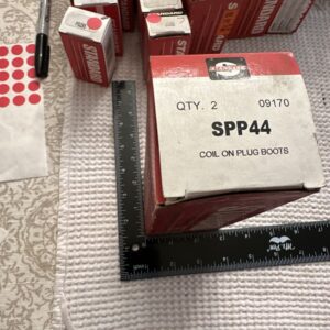 Standard Motor Products SPP44 Coil On Plug Boots New Old Shelf Stock Fast Shipng