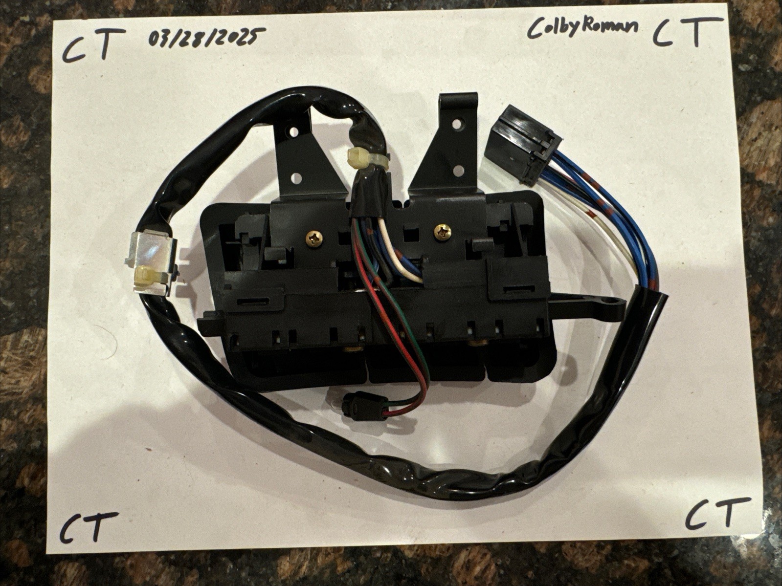 Standard Switch DS1588