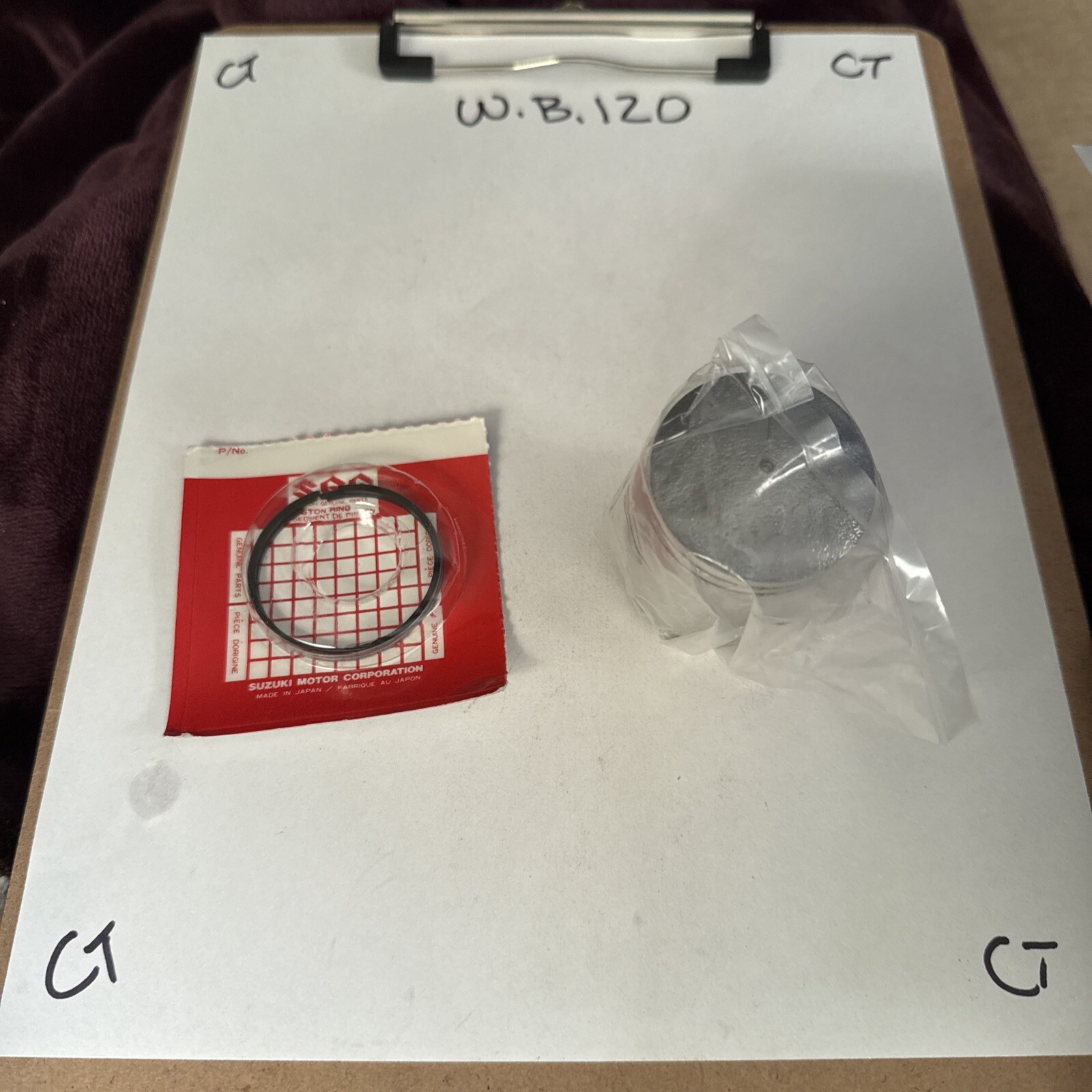 Suzuki - 12100-46130-100 - PISTON SET