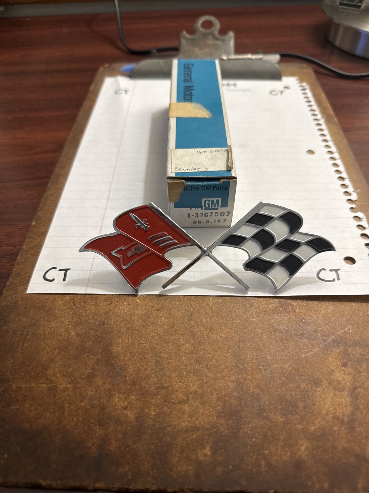 Vintage Oem Chevy Corvette Fender Cross Flag Emblem GM #3767507 NOS New In Box - Image 3