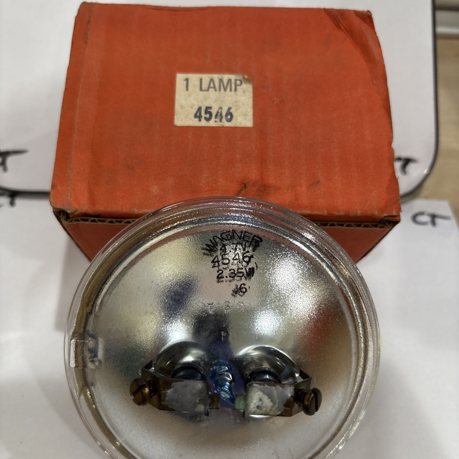 Wagner 4546-1 PAR36 4.5" 2.35 Watt 4.7 Volt Spotlamp Spot Lamp Light Bulb - Image 4