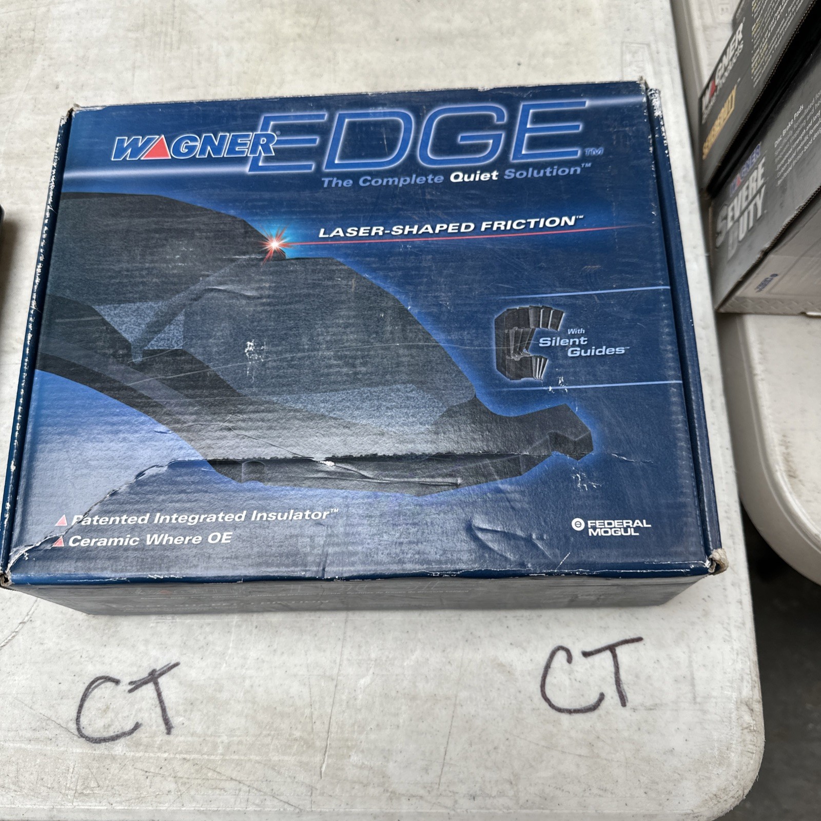 Wagner QC942 Disc Brake Pad Set Ceramic with Hardware