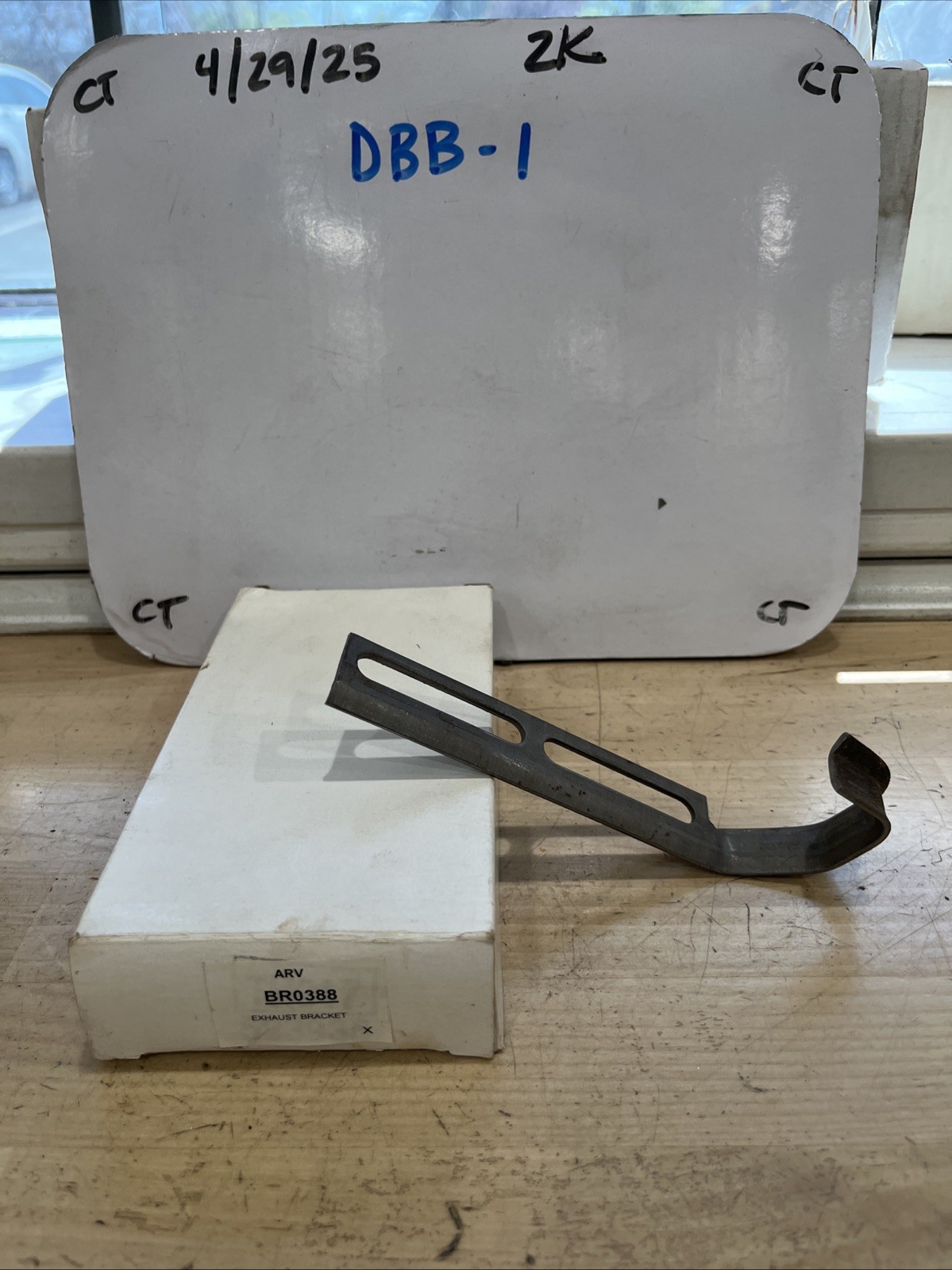 Walker Exhaust Bracket BR0388