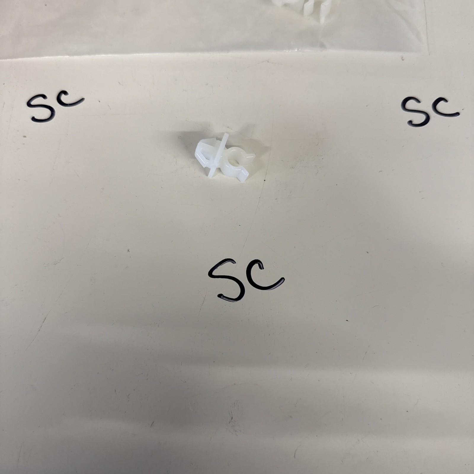 (1) GENUINE Hood Support Prop Rod Clip Holder 53452-90351 Toyota 4Runner Tacoma