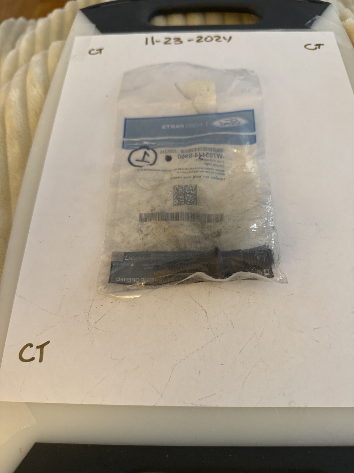 (1) Genuine Ford Converter & Pipe Stud W705444-S900 - Image 3