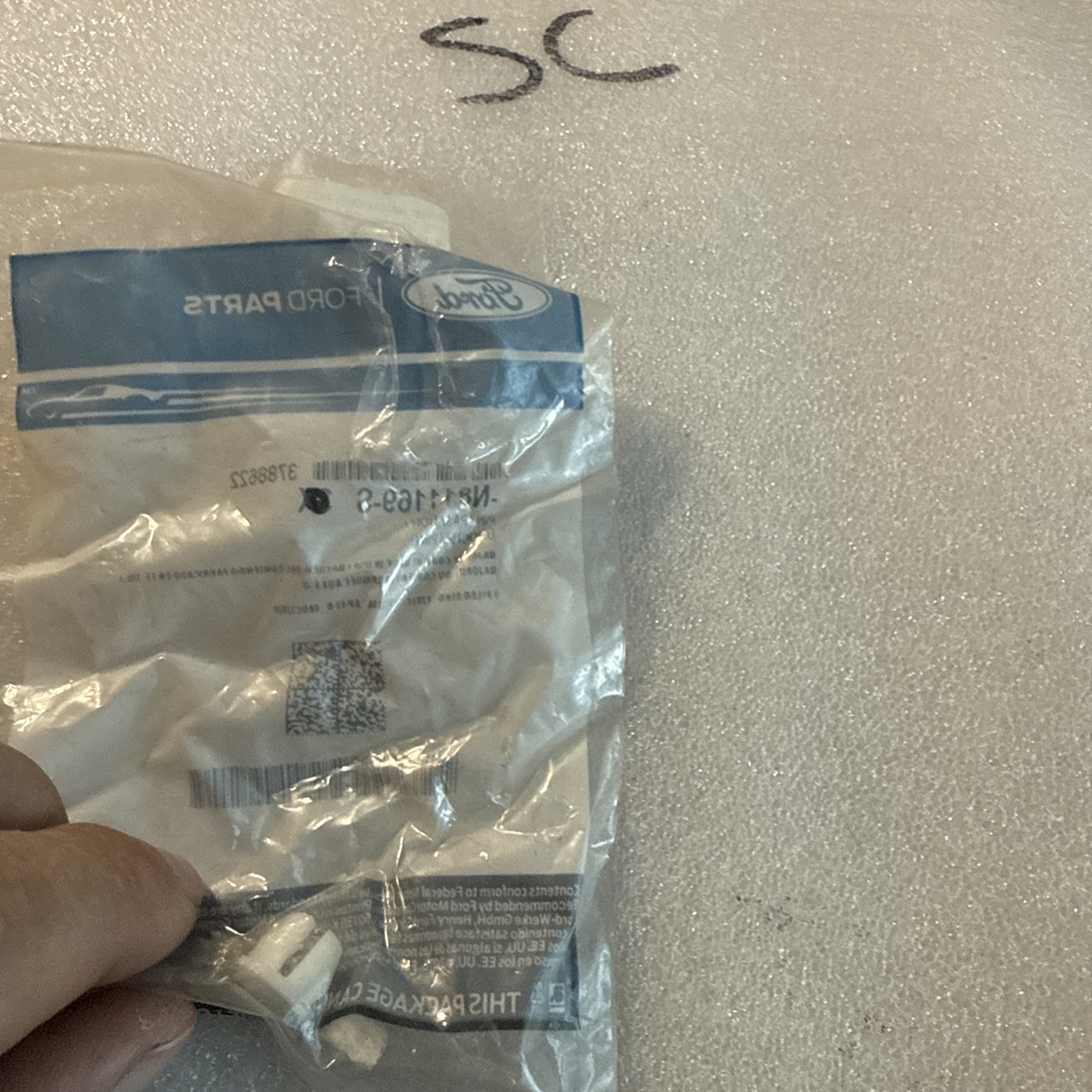 (1) Genuine Ford Side Marker Lamp Grommet -N811169-S Sold Individually - Image 4