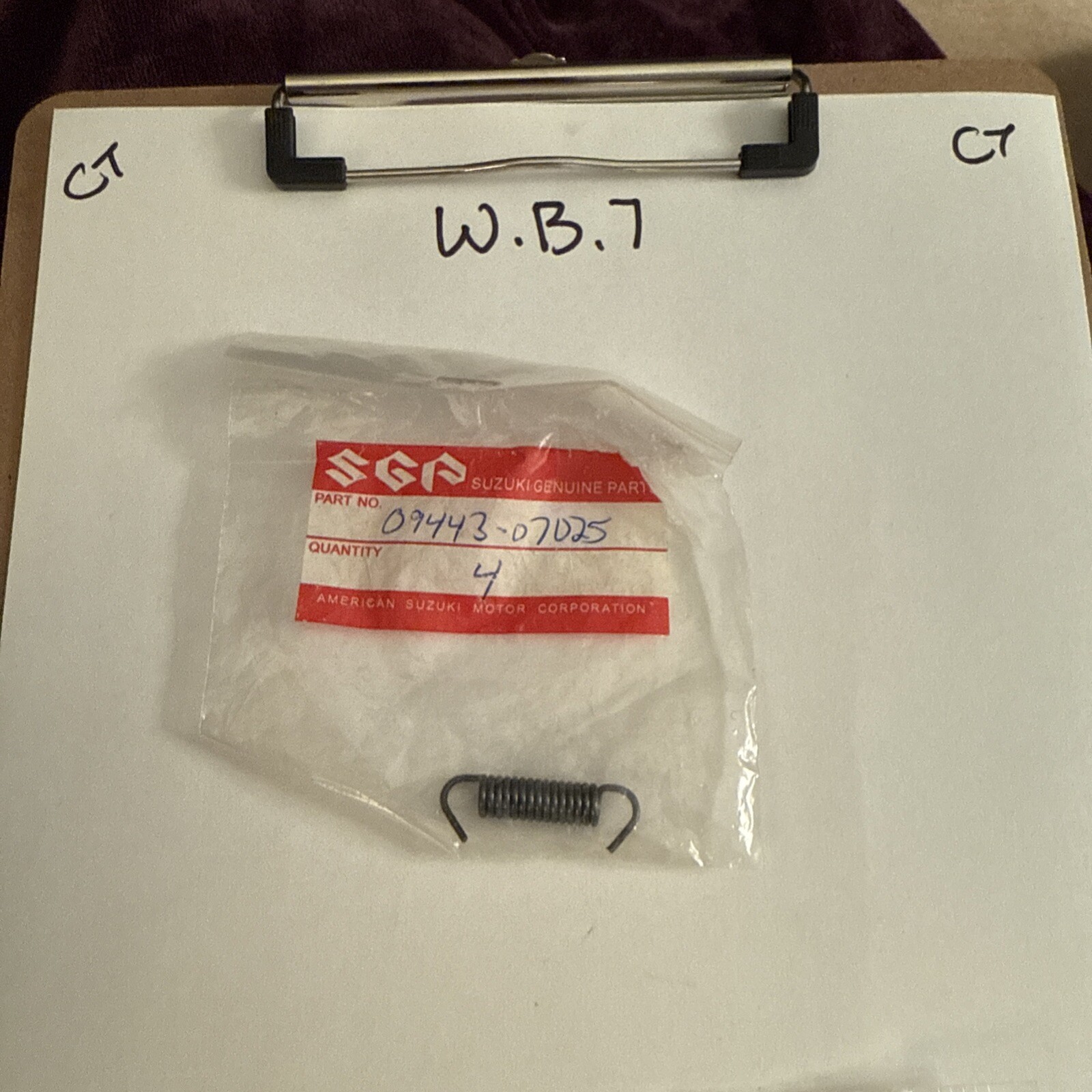 (1) NOS NEW OEM ORIGINAL SUZUKI DS80 JR80 RM80 SPRING 09443-07025