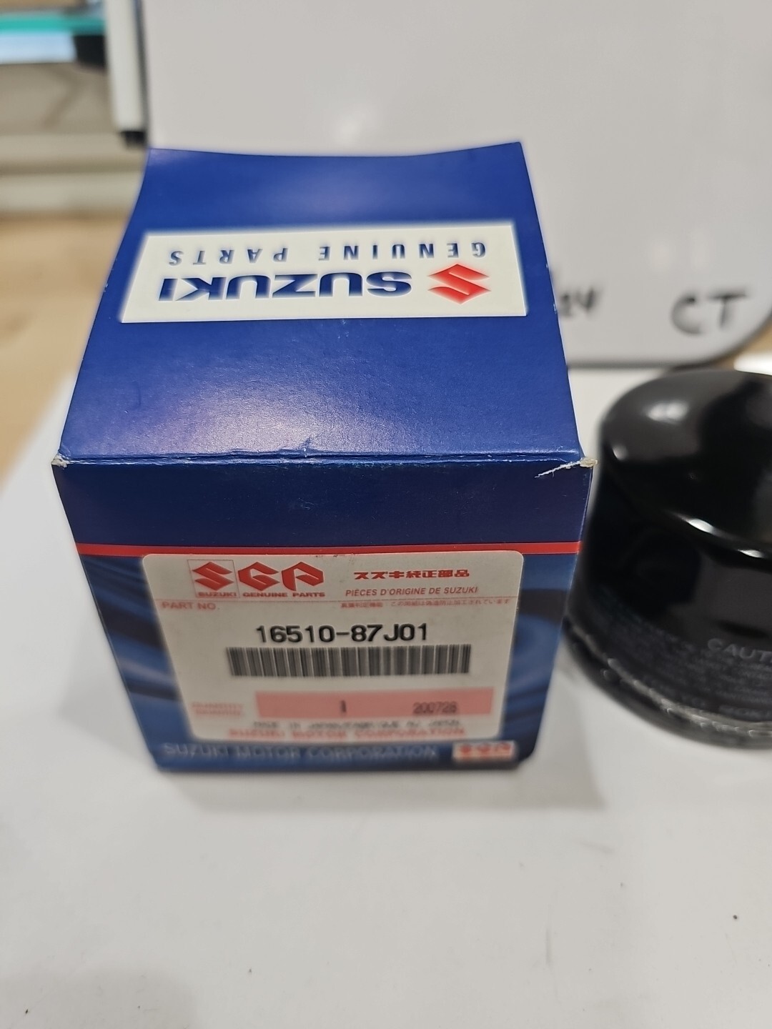 16510-87J01 Oil Filter Suzuki Outboard Engines OEM - Image 3