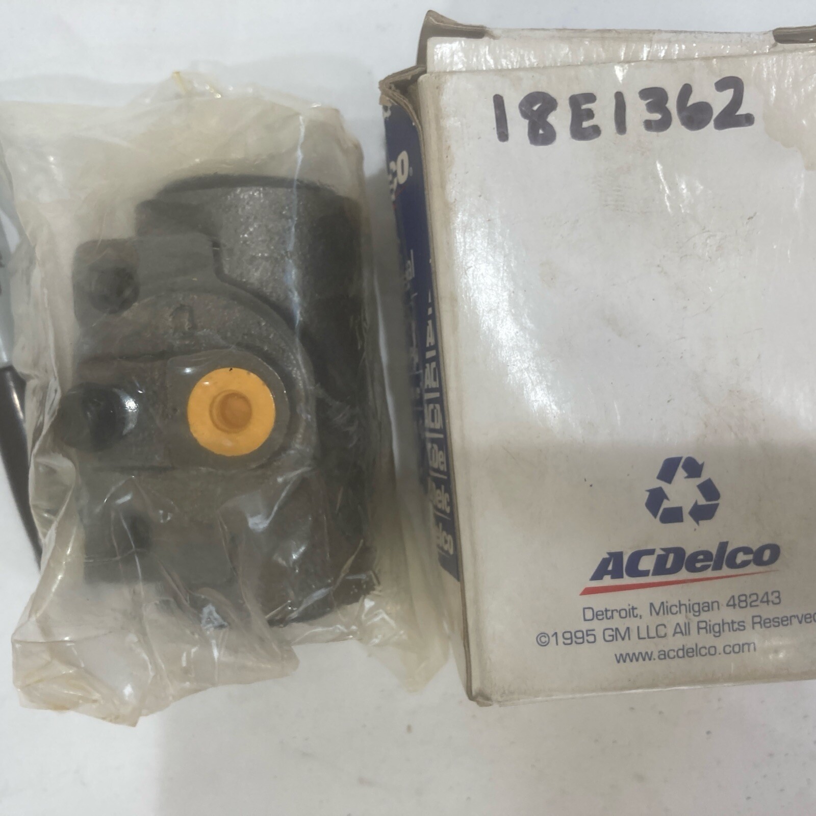 18E1362 AC Delco Wheel Cylinder Rear for Chevy Express Van Chevrolet 3500 2500 - Image 3