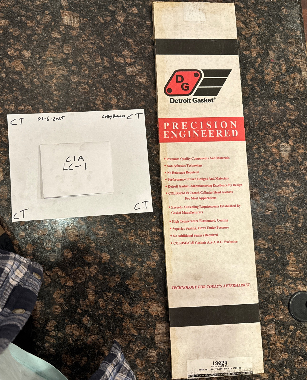 19024 Detroit Gasket Automotive Engine Valve Cover Gasket Set VS12692