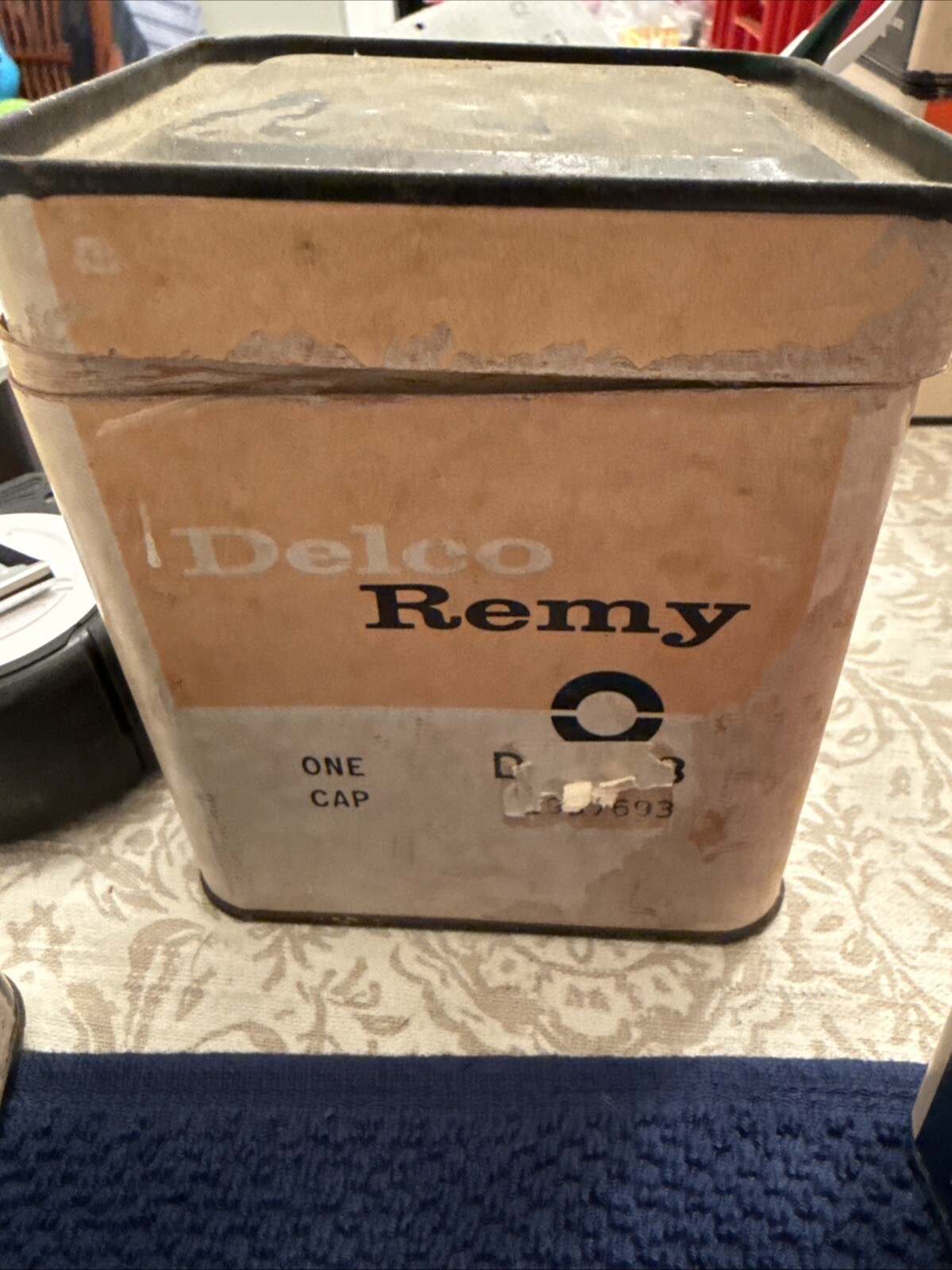 1961-1966 BUICK SPECIAL & OLDS F85- 6 CYL DISTRIBUTOR CAP; ACD D318/GM 1957693 - Image 4