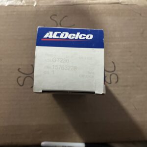 2001-2007 GMC Sierra Chevrolet Silverado 6.6L Diesl Fuel Cap GT230 / GM 15763226