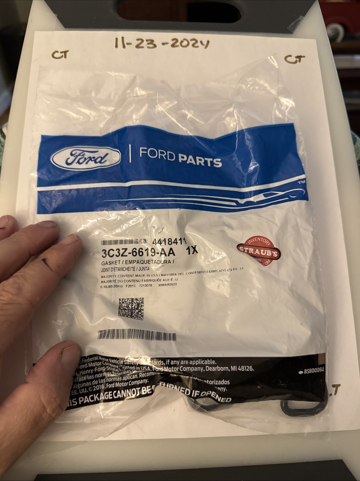 2005 - 2007 F-250 SD 6.0L Engine Oil Filter Adapter Gasket 3C3Z-6619-AA OEM New