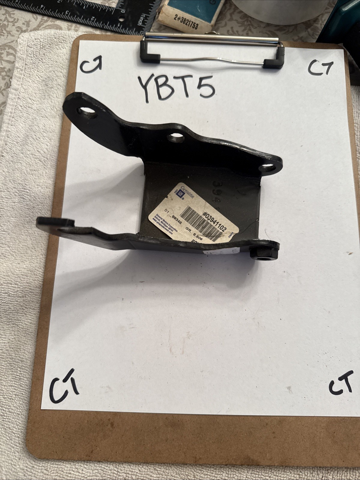 69 70 71 72 73 74 75 76 CAMARO NOS SB P/S BRACKET 3941102 ORIGINAL GM