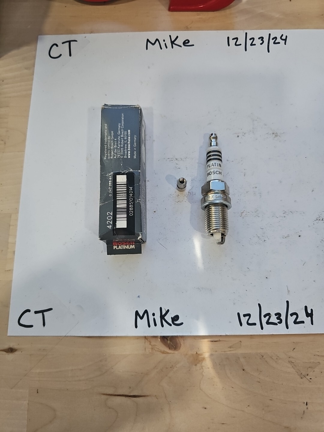 BOSCH PLATINUM 4202 SPARK PLUG