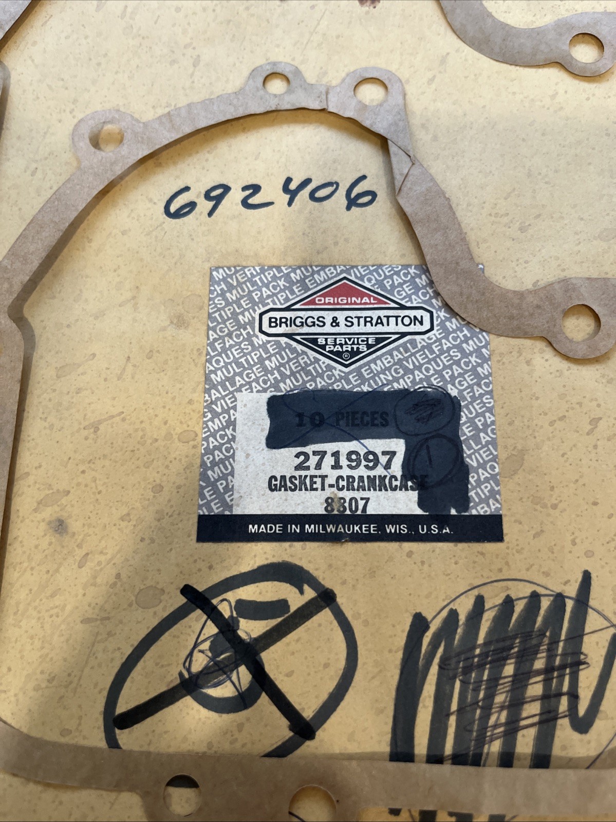 Base Sump Gasket Briggs and Stratton # 271997, 692406 - Image 4