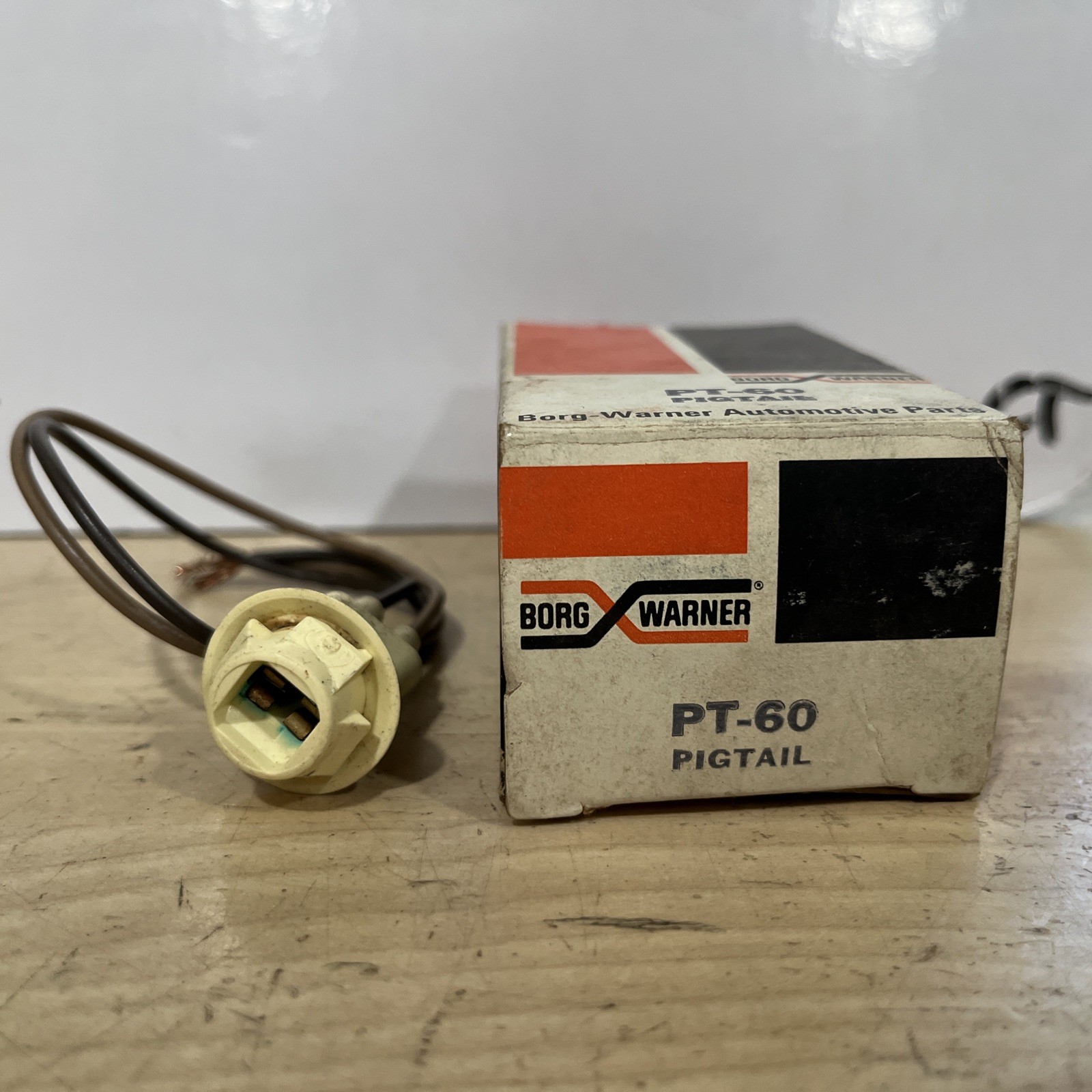 BorgWarner Pigtail PT-60 Light Socket - Image 3