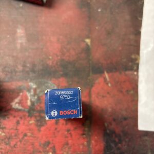 Bosch Iridium Spark Plug ZQR8SI302 / 9750 for Mini Cooper R52 R56 07-10