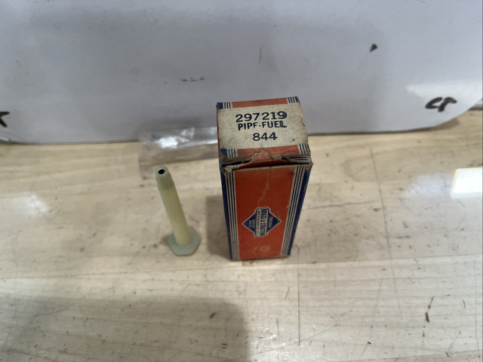 Briggs & Stratton 297219 Fuel Pipe May Not Have Box - Image 4