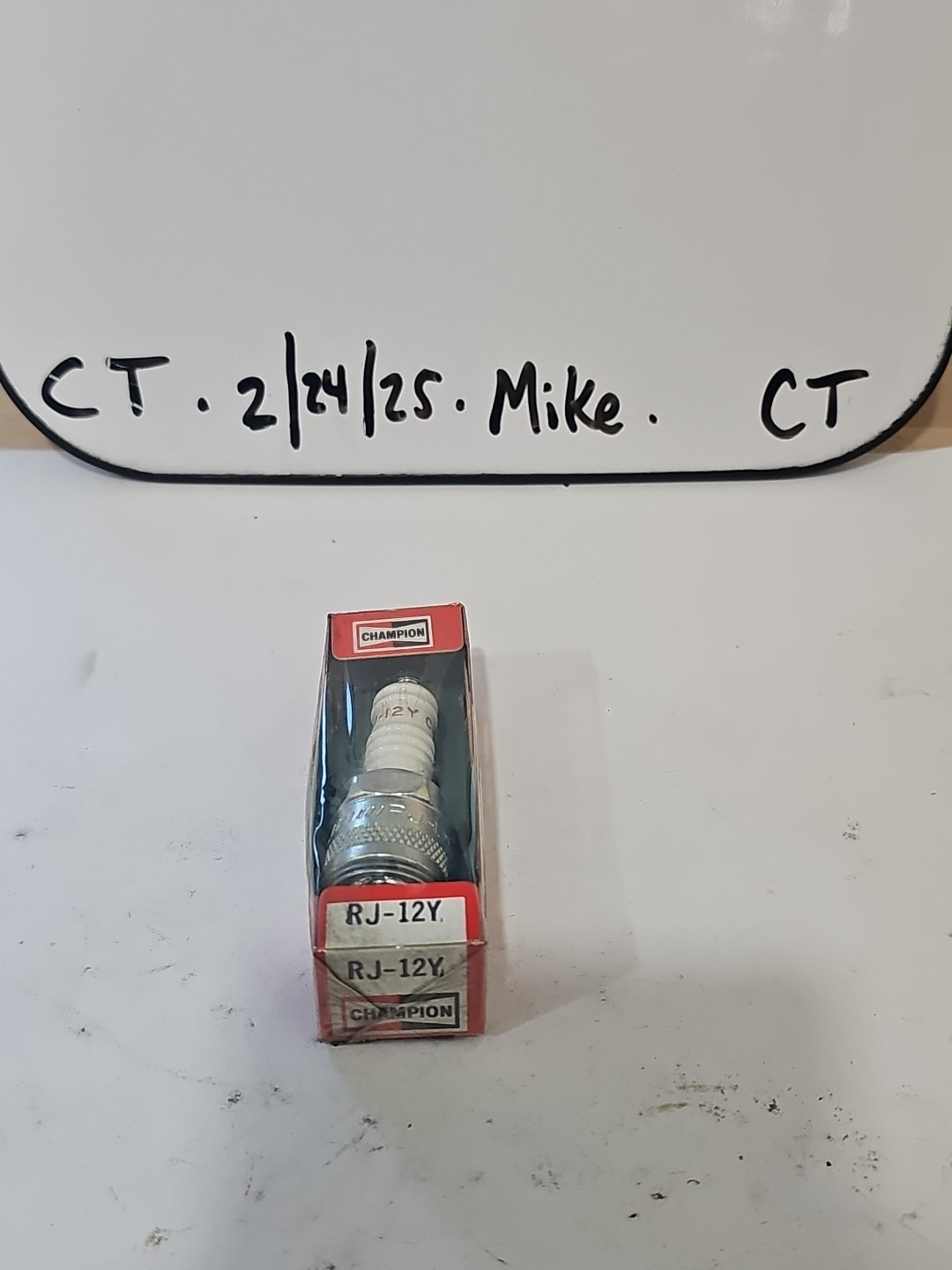 CHAMPION SPARK PLUG RJ12YC #14 Replaces: OJ11Y RJ10Y RJ11Y RJ12Y RJ87P XJ10Y