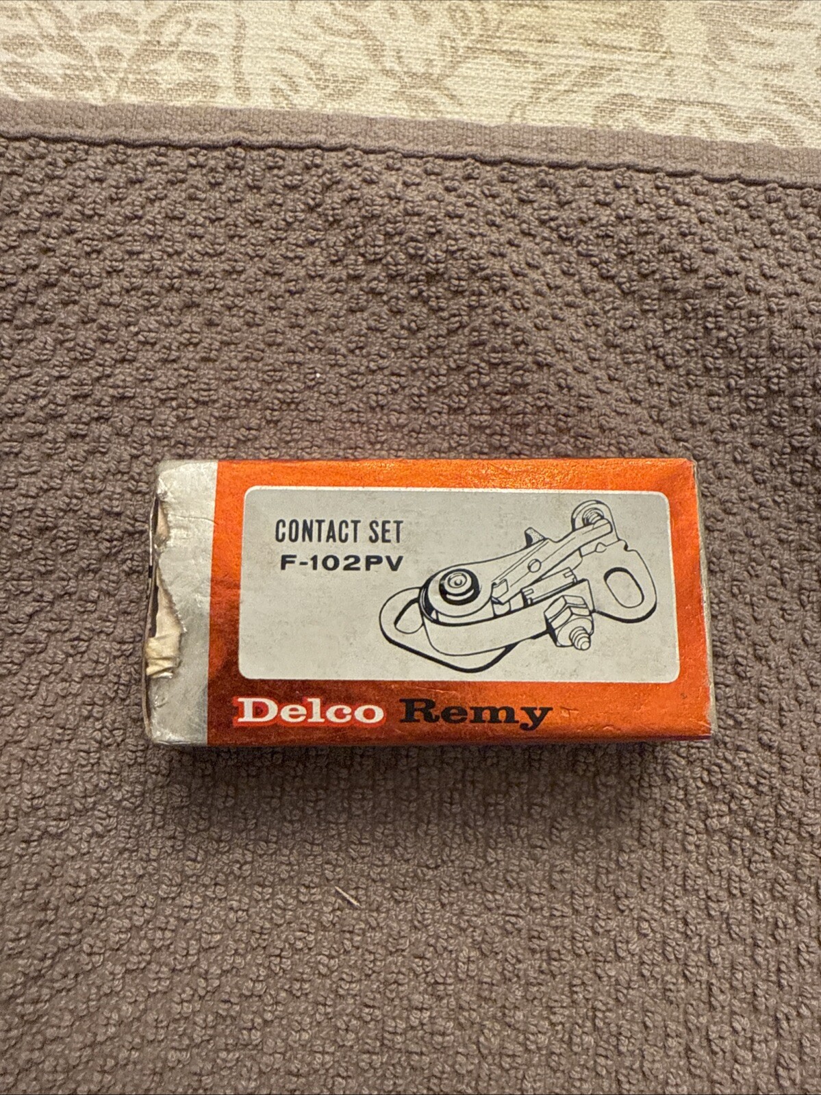 Delco Remy Vintage Contact Points Set F102PV NOS 1972205 - Image 3