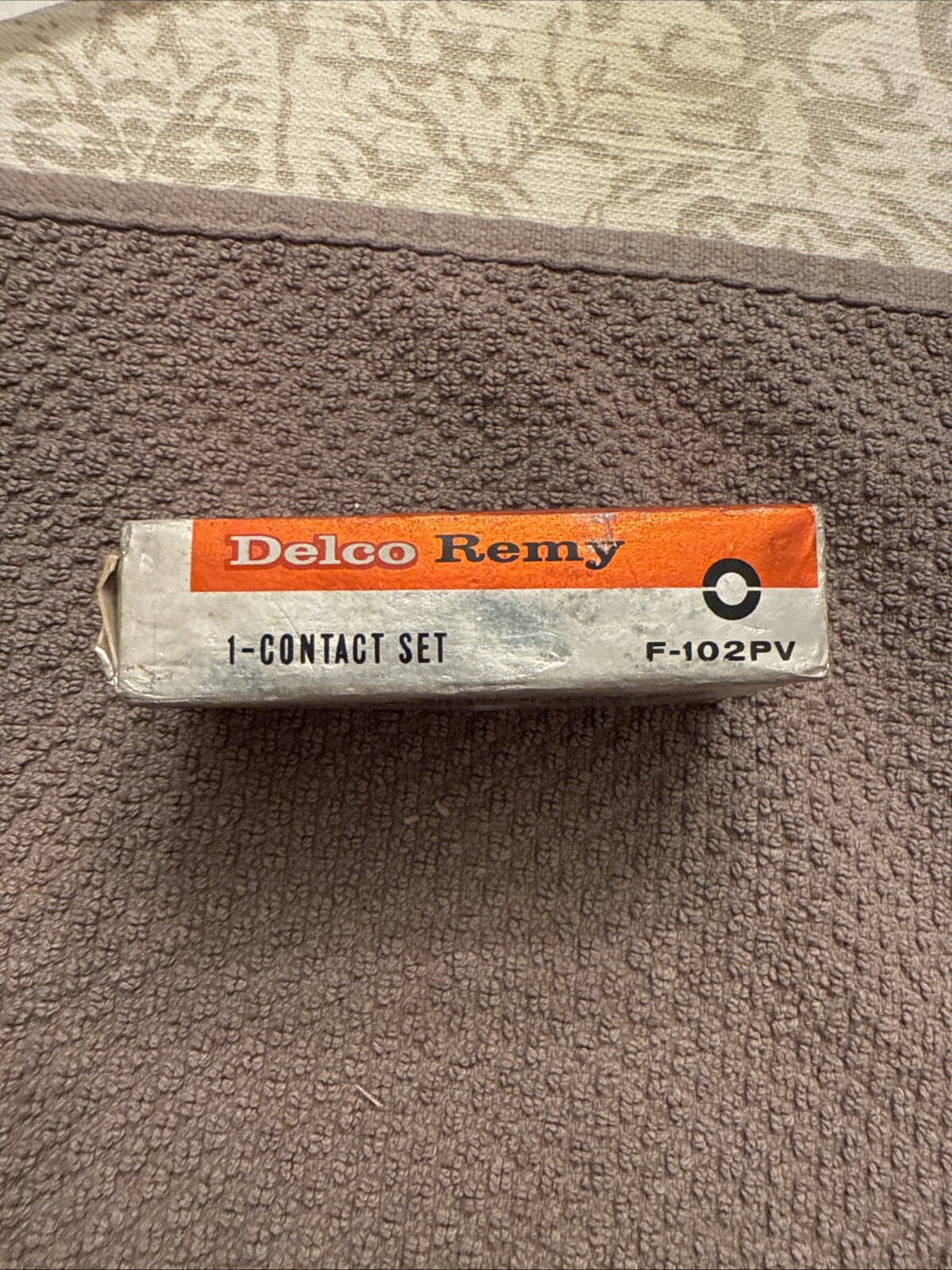 Delco Remy Vintage Contact Points Set F102PV NOS 1972205