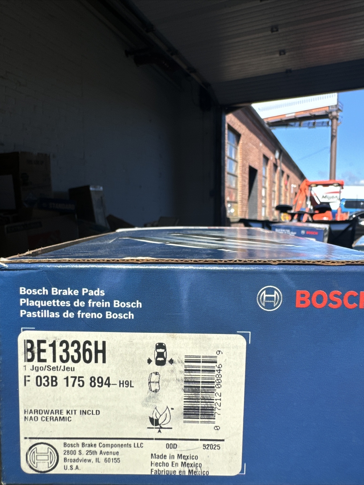 Disc Brake Pad Set-Blue Brake Pads with Hardware Rear Bosch BE1336H