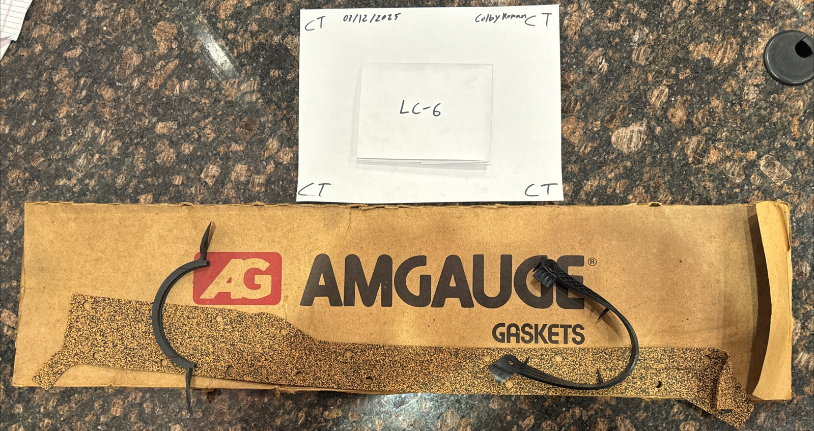 Engine Oil Pan Gasket Set Mahle OS30988X