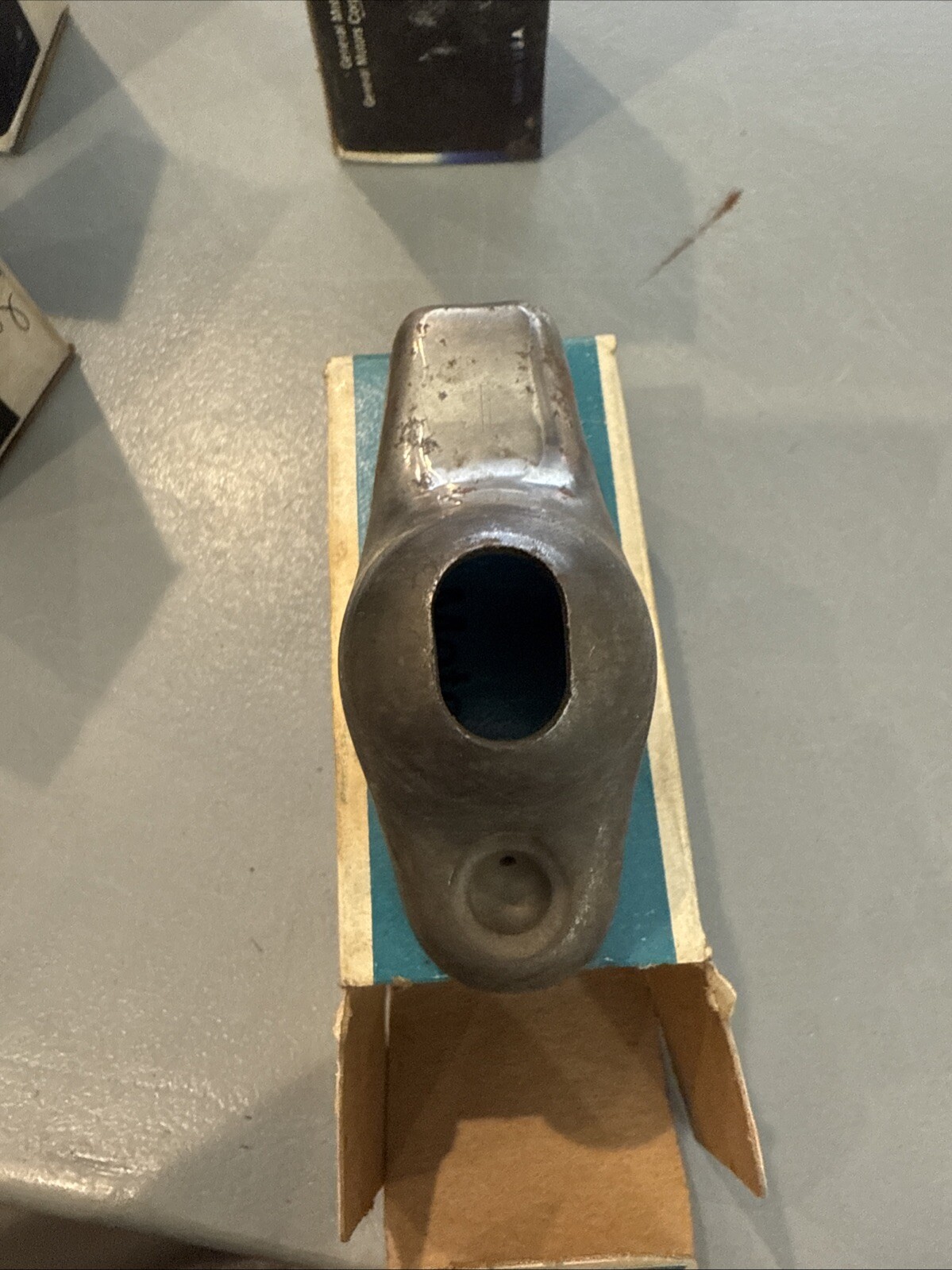 GM 3843359 NOS SB Chevy Stamped Steel "O" Rocker Arms, 302 Z-28-350 LT-1, 1 Pc - Image 5