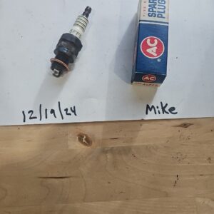 GM General Motors AC DELCO # 45FFS FIRE RING spark plug VINTAGE NOS