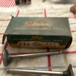 GMC 2194774 2 Valves OEM NOS
