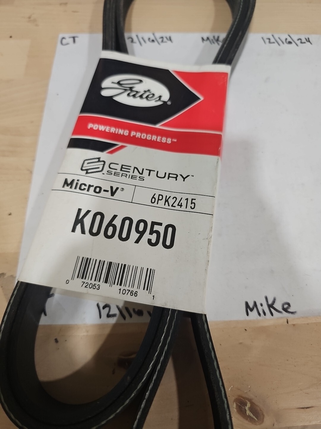 Gates K060950 Micro-V Serpentine Drive Belt