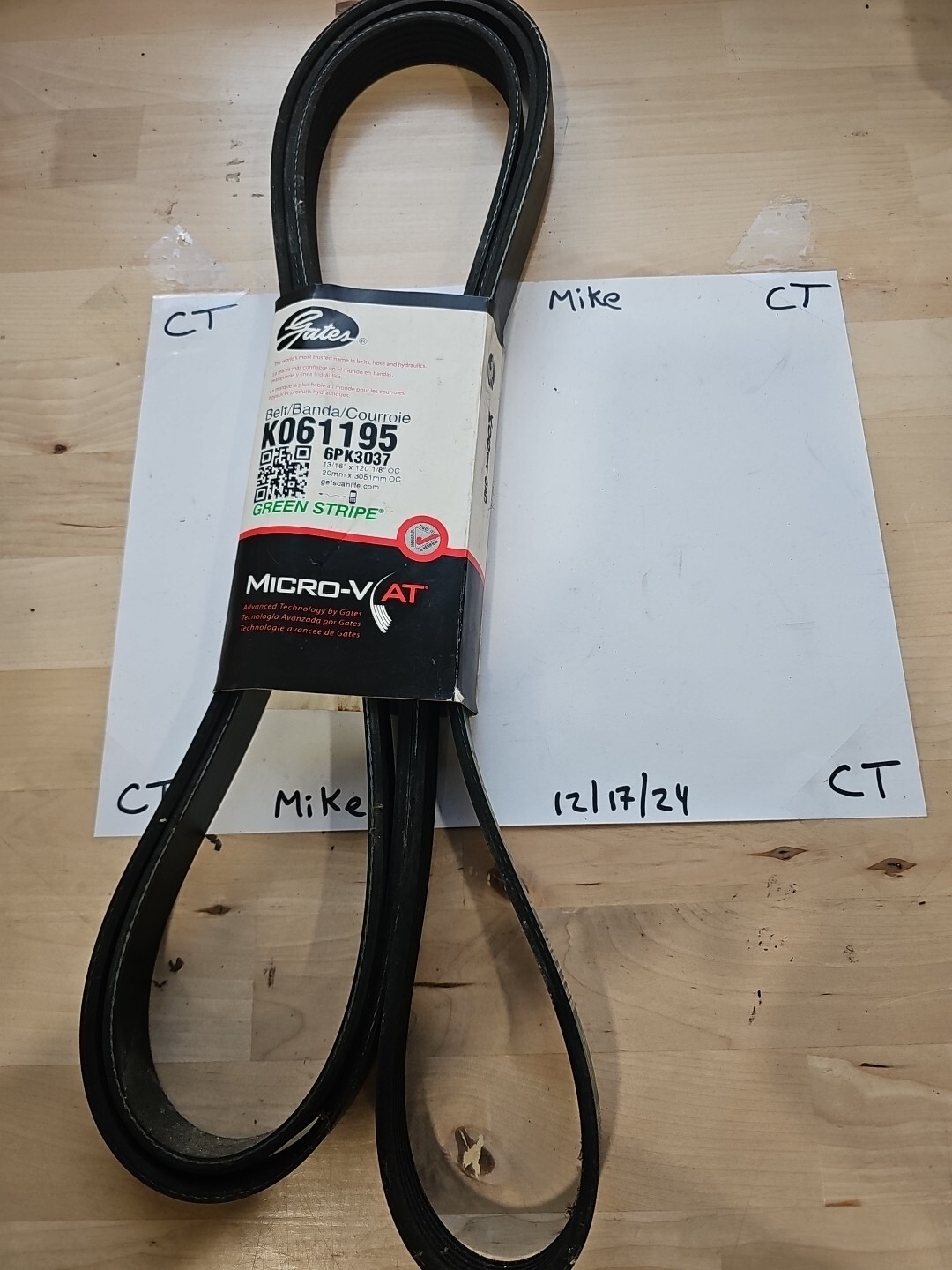 Gates K061195 Micro-V Serpentine Drive Belt