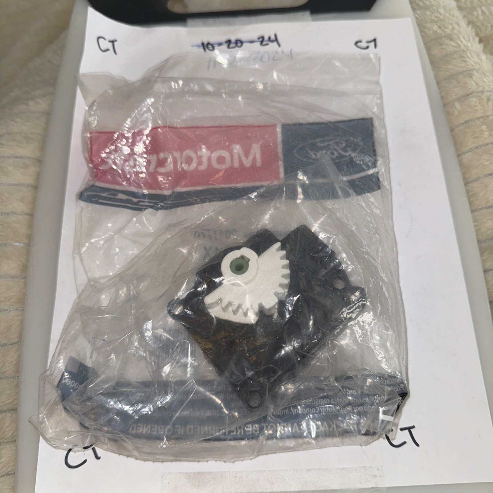 Genuine Ford Adjust Motor AV1Z-19E616-K. F9 - Image 3