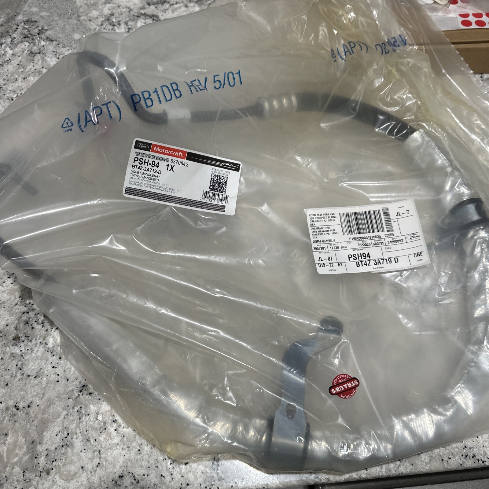 Genuine Ford Hose Asy OEM PSH94 - Image 3